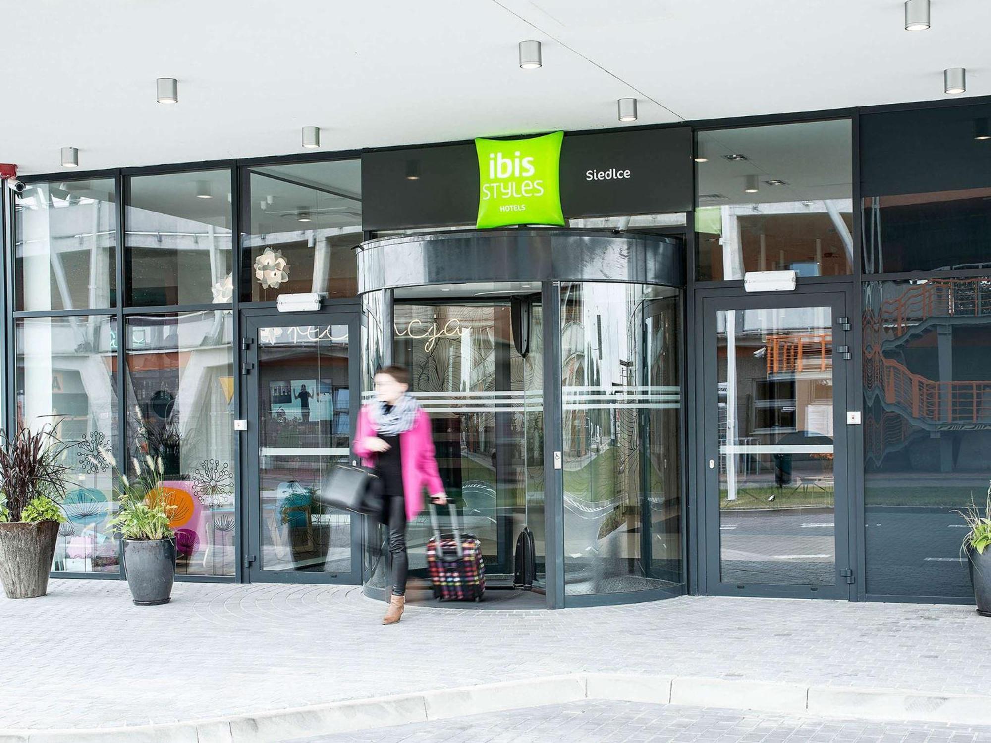 Ibis Styles Siedlce Hotell Exteriör bild