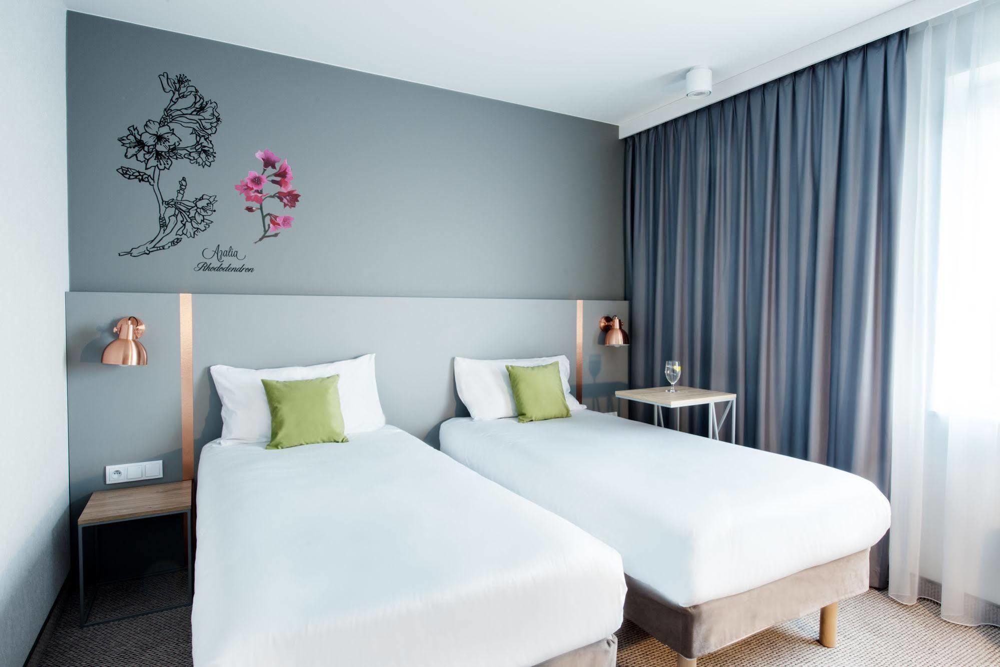 Ibis Styles Siedlce Hotell Exteriör bild