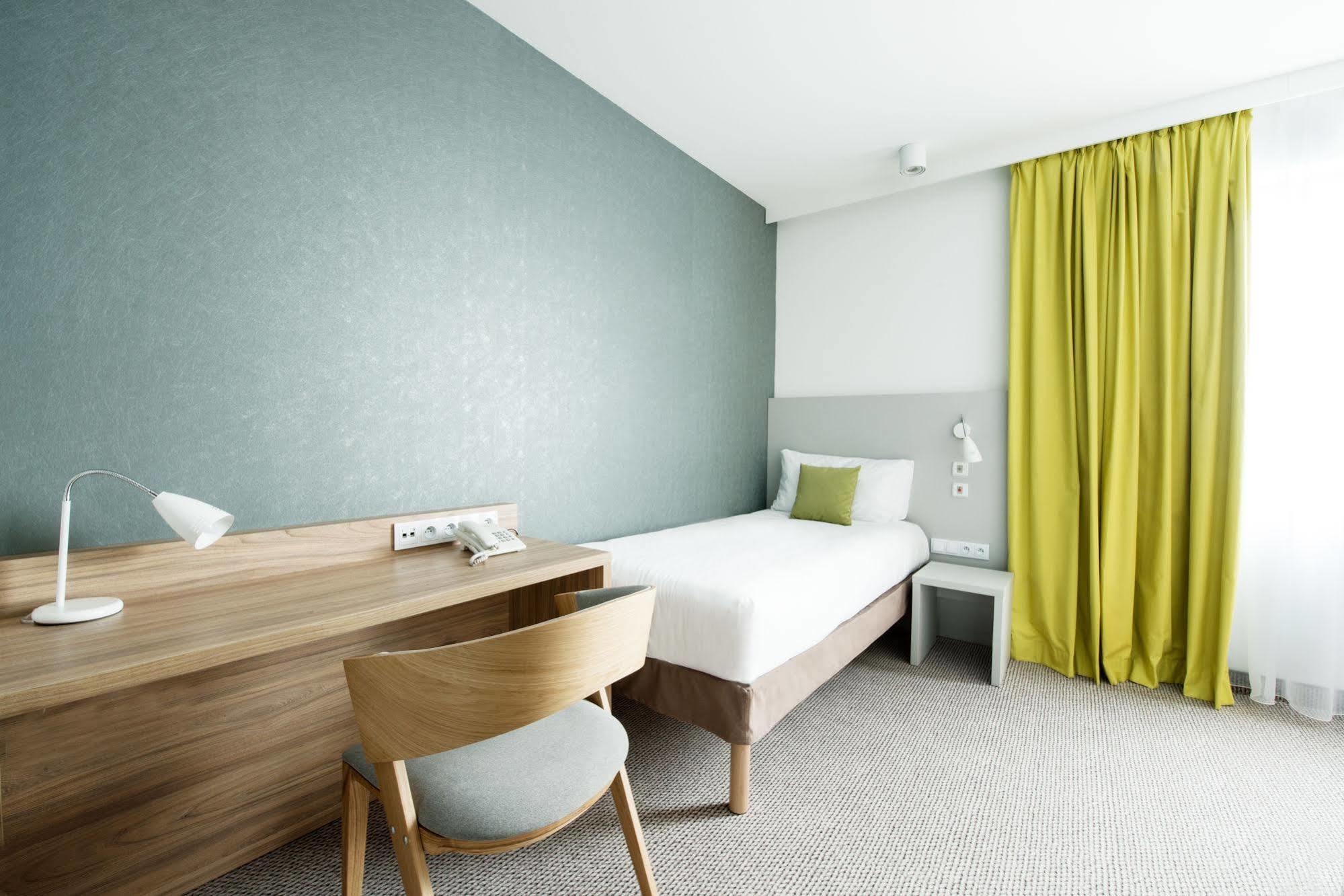 Ibis Styles Siedlce Hotell Exteriör bild